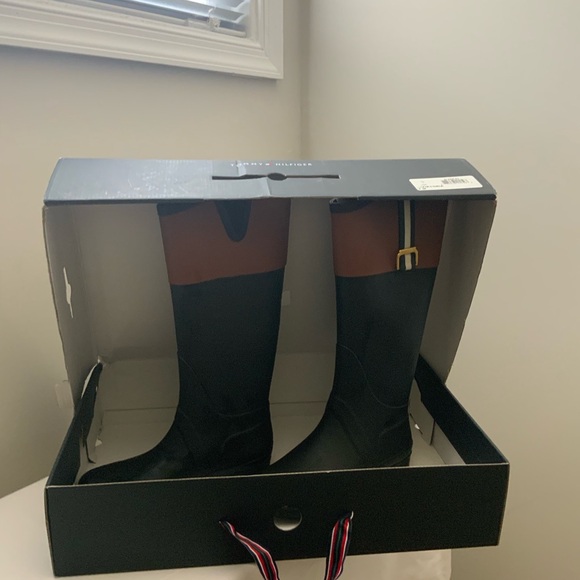 Tommy Hilfiger rain boots - Picture 4 of 5
